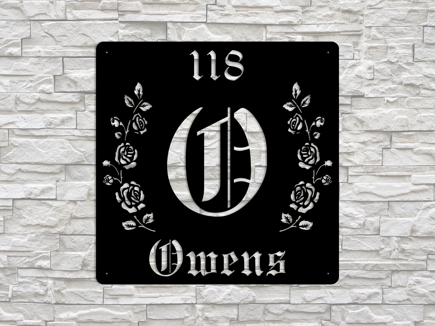 Retro-Gothic Letter O Family Name Sign